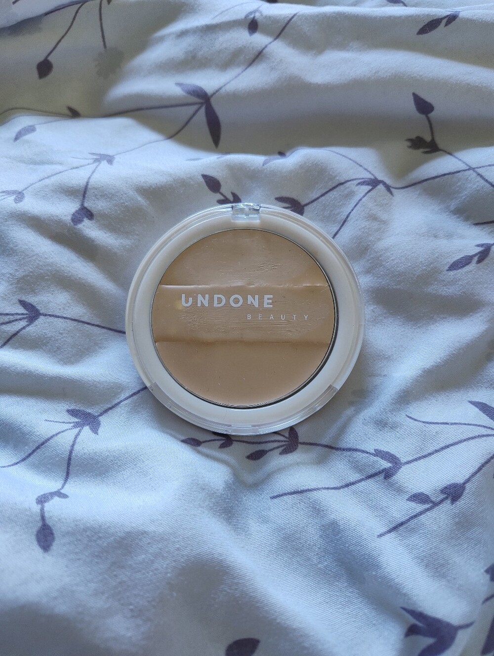 Undone Beauty Conceal to Reveal Palette 425 Cream Light